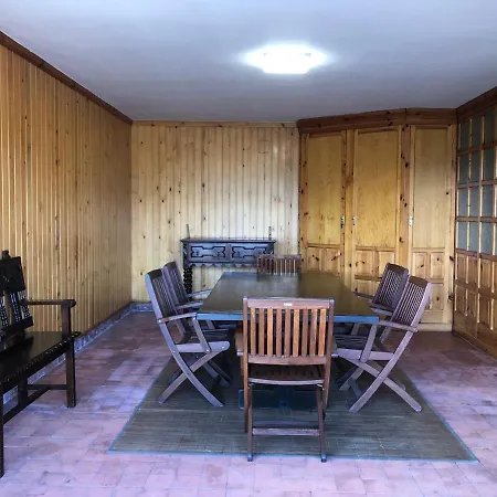 Vivienda Vacacional De La Prida Σπίτι διακοπών *